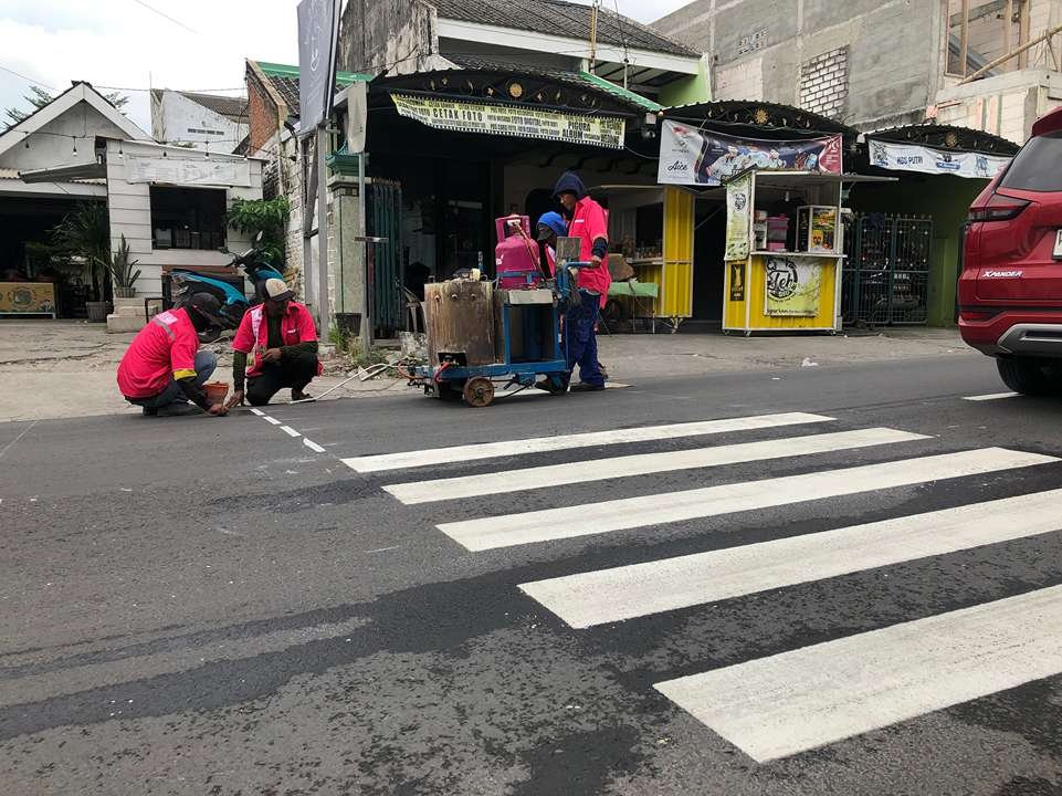 Pekerjaan Marka Jalan Termoplastik PT Bumindo Sakti